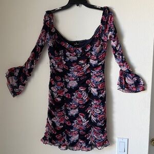 Lulus women long sleeve ruffle dress size XL.new